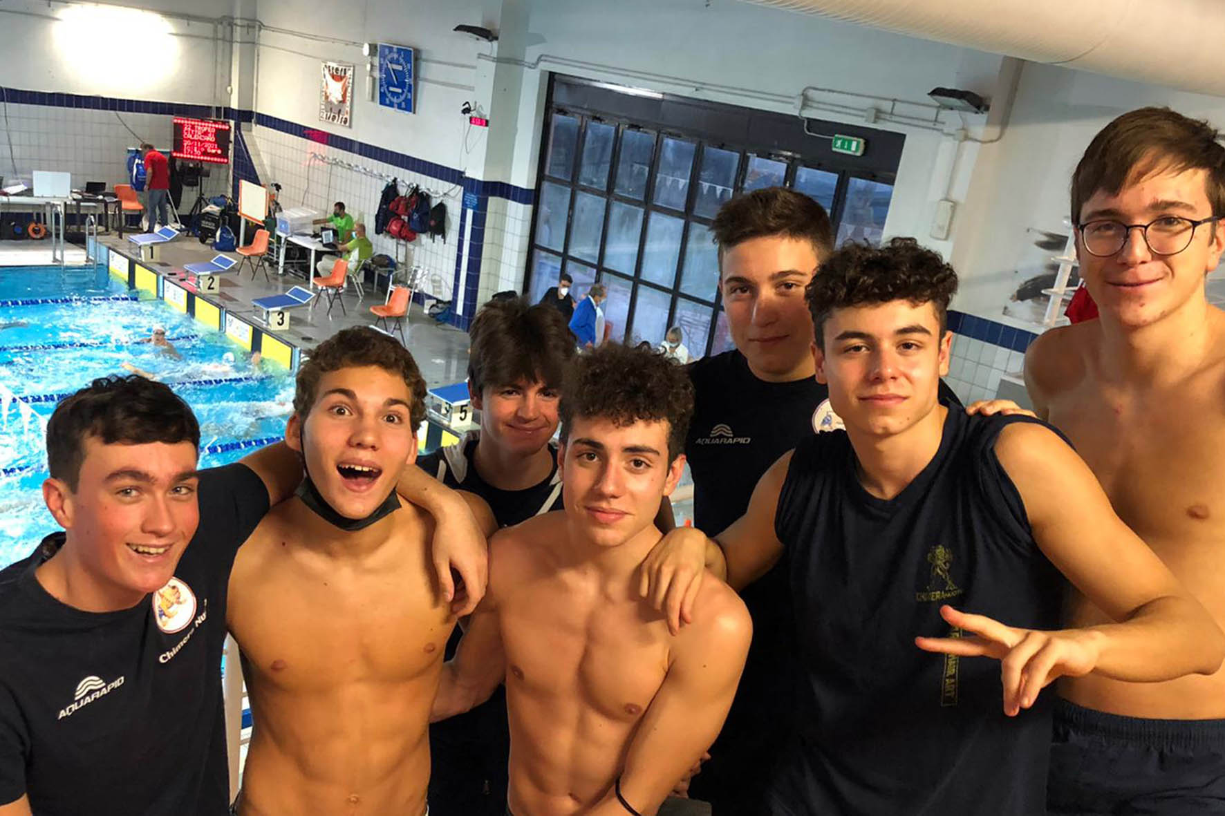 Gli agonisti della Chimera Nuoto debuttano con quarantaquattro medaglie 